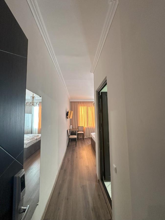 Bina N28 Hotell Kutaisi Eksteriør bilde